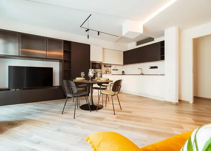 Vl Luxury Apartment - Housea